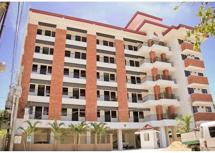 Aparthotel Strawberry Residences 3*